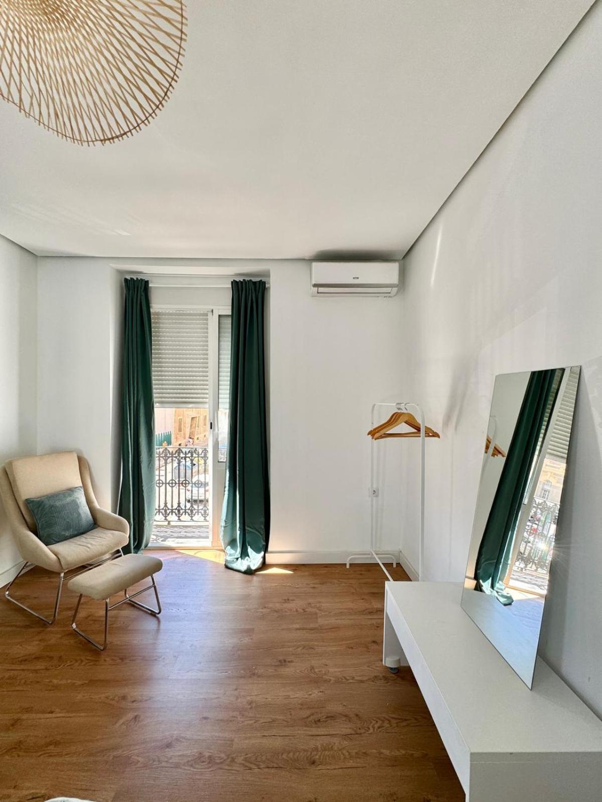 Vlc Center 4 Room Apartment Валенсія Екстер'єр фото