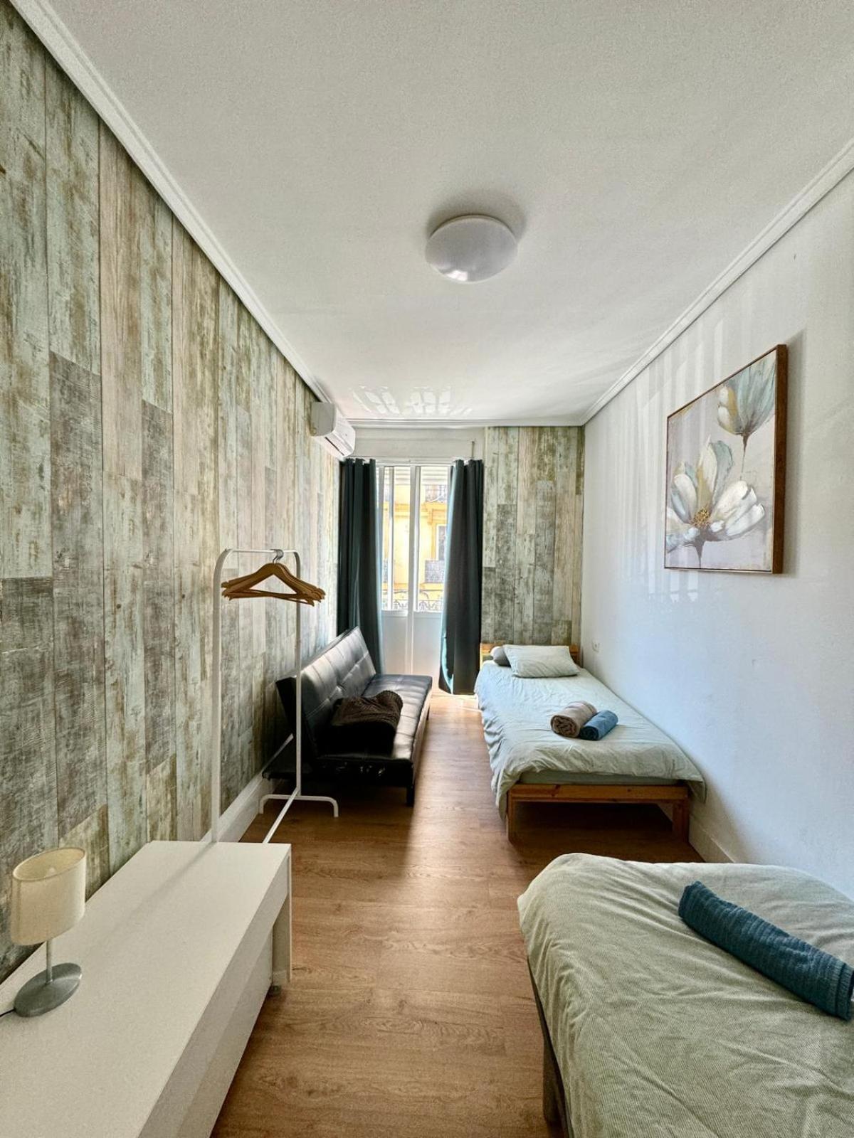Vlc Center 4 Room Apartment Валенсія Екстер'єр фото